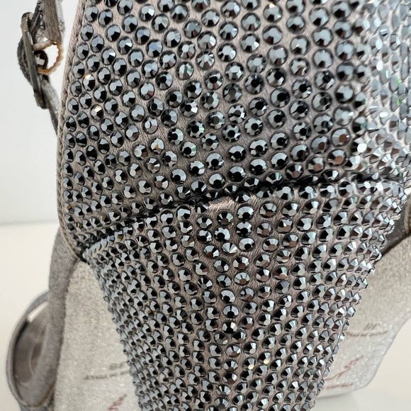 RENE CAOVILLA GRAY CRYSTAL PLATFORM SANDALS SIZE IT 38 / US 8 - Picture 17 of 17